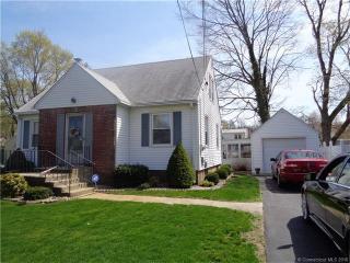 36 Auburn Rd, Manchester, CT 06042-3270