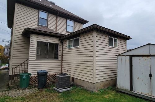 1641 Church St, Ambridge PA  15003-2239 exterior