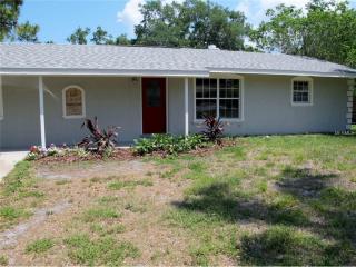 2659 2nd St, Sarasota, FL 34237-5201