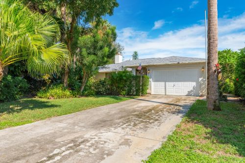 1261 Wellington Ave, Fort Pierce, FL 34953-4223