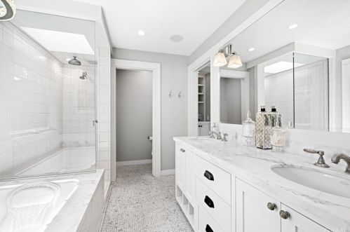 2050 Shipway Ln, Newport Beach CA  92660-4336 exterior