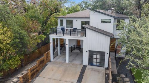 2711 5th St, Austin, TX 78702-4756