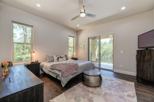 559 Greenwood Dr, Meadow Vista CA  95722-9708 exterior