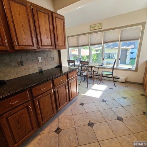 54 Hackensack Ave, Ridgefield Park NJ  07660-1328 exterior