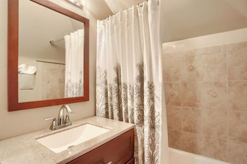 5353 Fieldcrest Dr, Pittsburgh PA  15236-1708 exterior