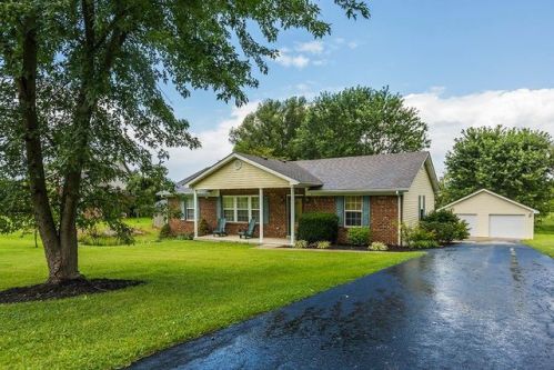 1213 Kenzie Ct, Berea, KY 40403-9365