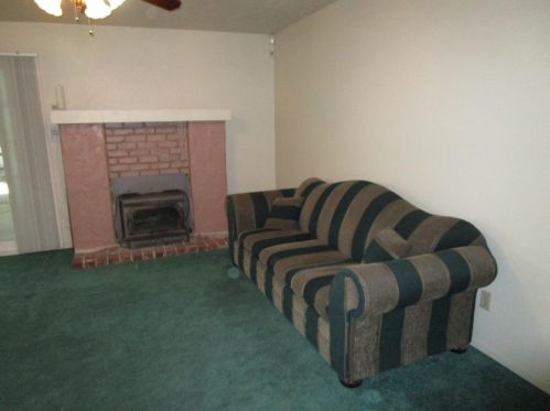 1931 San Gabriel Ave, Clovis CA  93611-4124 exterior