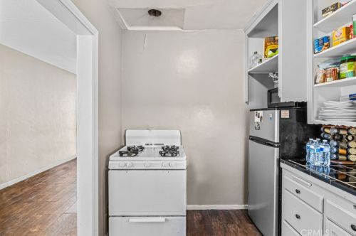 4213 Pepperwood Ave, Long Beach CA  90808-1072 exterior