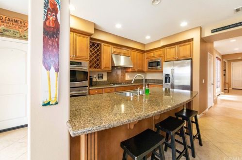 40347 Amesbury Ln, Temecula CA 92591-4432 exterior