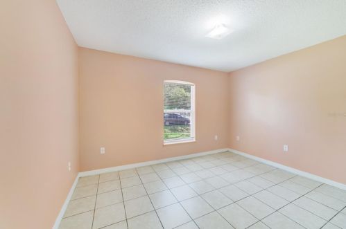 640 Bayport Dr, Kissimmee, FL 34758-4104