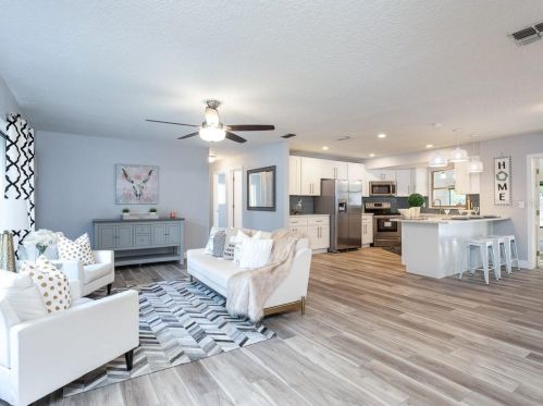 1259 Freeport Dr, Deltona FL  32725-4647 exterior