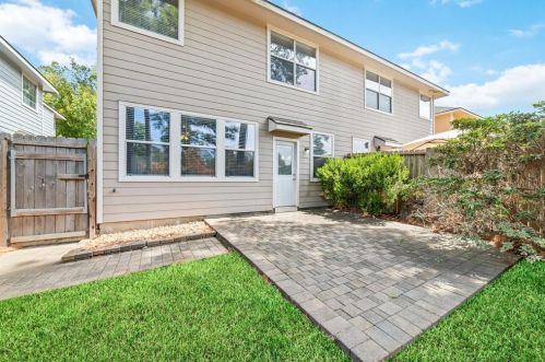 87 Stedhill Loop, Conroe TX  77384-5071 exterior