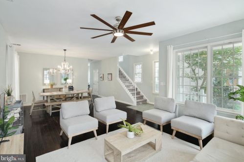105 Liberty Ave, Atlantic City, NJ 08401-2910