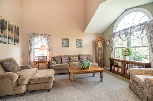 12 Country Meadow Rd, Hackettstown NJ  07840-5205 exterior