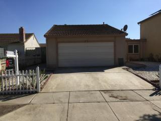 567 Powell St, Salinas, CA 93907-2310