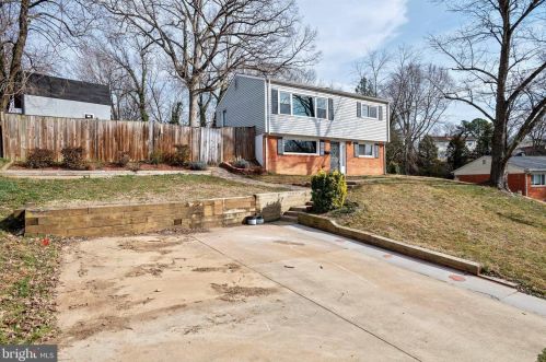 14705 Brook Dr, Woodbridge, VA 22193-1347