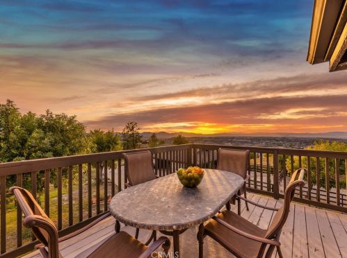 41777 Parado Del Sol Dr, Temecula CA  92592-8998 exterior