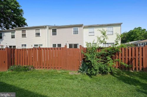 2796 Middlecoff Pl, Falls Church VA  22043-3514 exterior