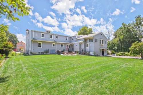 25 Adams Ave, Milford CT  06460-6501 exterior