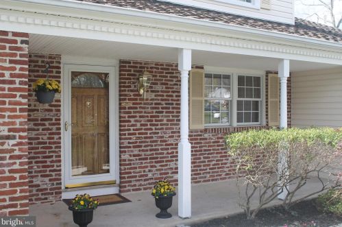 646 Meadowbrook Ave, Prospectville, PA 19002-4920