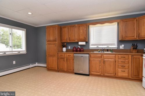 209 Delaware Ave, Harrington DE  19952-1236 exterior