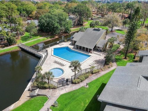5858 Peregrine Ave, Orlando, FL 32819-7508