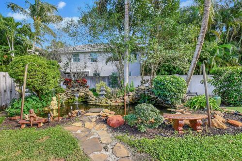 9911 Majestic Way, Boynton Beach FL  33437-3303 exterior