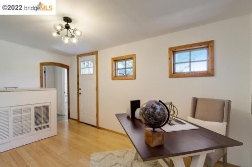 3963 Altamont Ave, Oakland CA 94605-2602 exterior