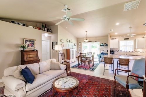 1252 41st St, Cape Coral FL  33909-1201 exterior