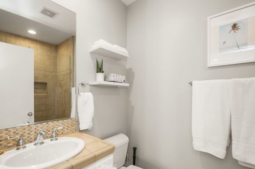 55154 Laurel Vly, La Quinta CA  92253-5639 exterior