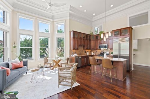 1900 Vermont Ave, Washington, DC 20001-8066
