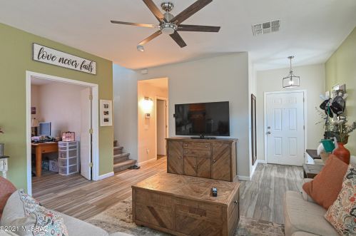 1901 Calle Lado Al Rio, Tucson, AZ 85746-5203