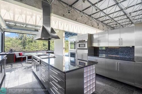 10751 Ln Reina Rd, Delray Beach FL  33446-2728 exterior