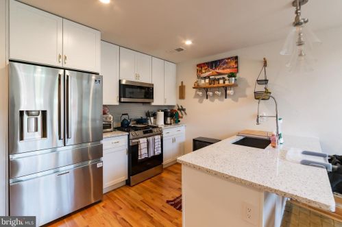 1024 8th St, Philadelphia, PA 19147-4720
