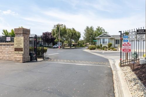 1328 Teal Ave, Lake Nacimiento CA  93446-4014 exterior