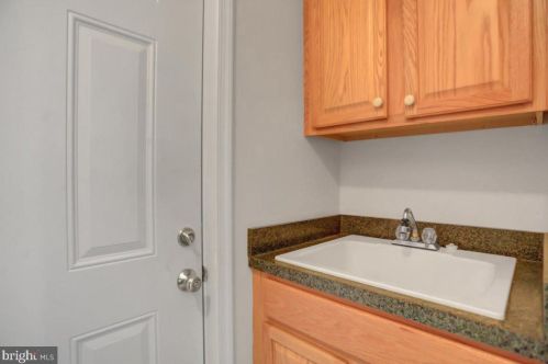 24 Lantern Ln, Lees Cross Roads, PA 17257-8769