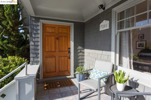 3801 Cerrito Ave, Oakland, CA 94611-5619
