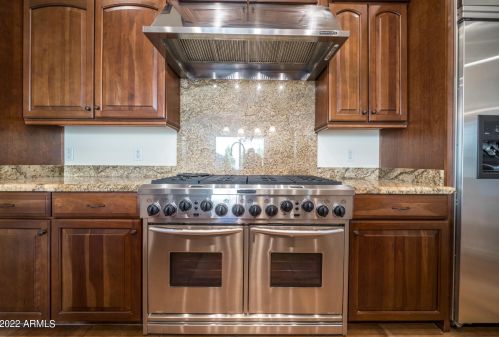 3437 Valerie Dr, Chandler AZ  85286-2371 exterior