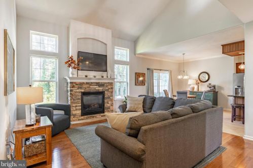 25 Summerlyn Dr, Ephrata PA  17522-9331 exterior