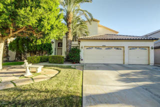 1806 Redfield Rd, Gilbert, AZ 85233-3518