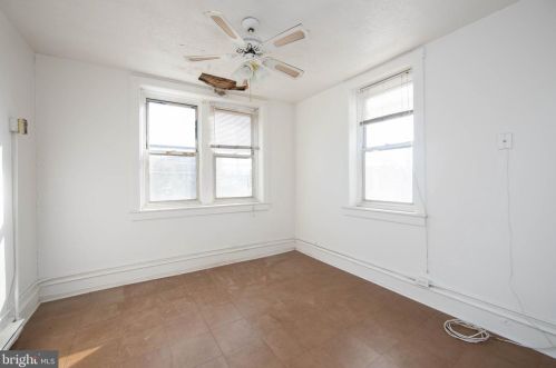 7701 Park Ave, Camden NJ  08109-3534 exterior