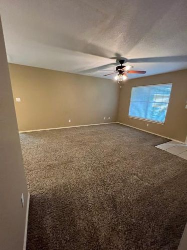 416 Prairie St, Pilot Point TX  76258-4084 exterior