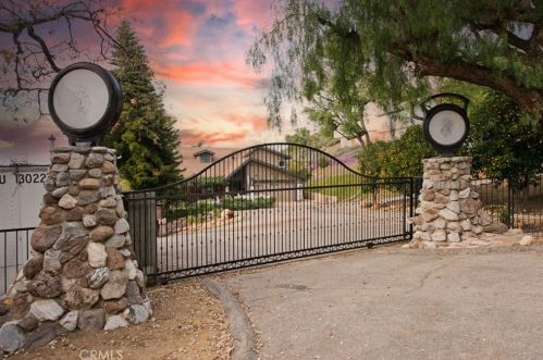 1255 Hilltop Rd, Simi Valley, CA 93063-4509