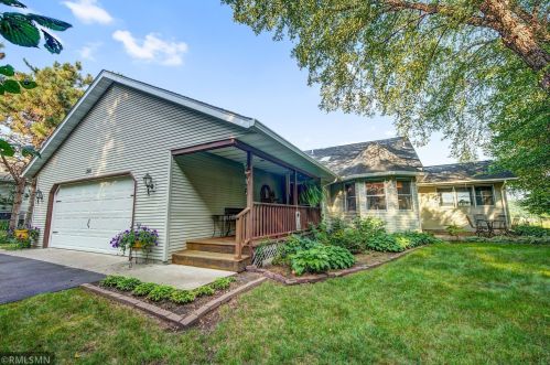 356 Briar Ln, Palmdale, MN 55084-1243
