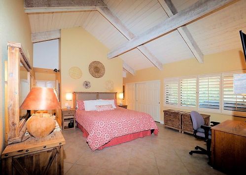 464 Sunningdale Dr, Rancho Mirage CA  92270-1444 exterior