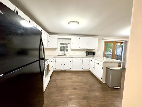 624 Iowa St, Dodgeville WI  53533-1906 exterior