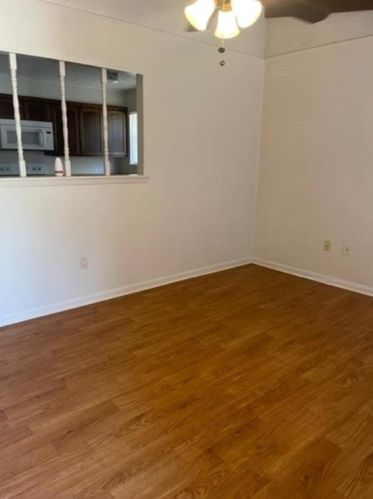 200 Meador Ln, Burleson TX  76028-5725 exterior
