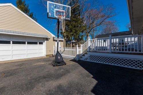 298 England St, Cumberland RI  02864-7209 exterior