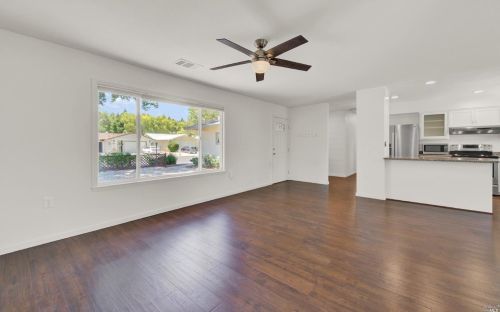 129 Rainier Cir, Vacaville CA  95687-3309 exterior