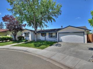 6337 Benner Ct, Pleasanton, CA 94588-3920